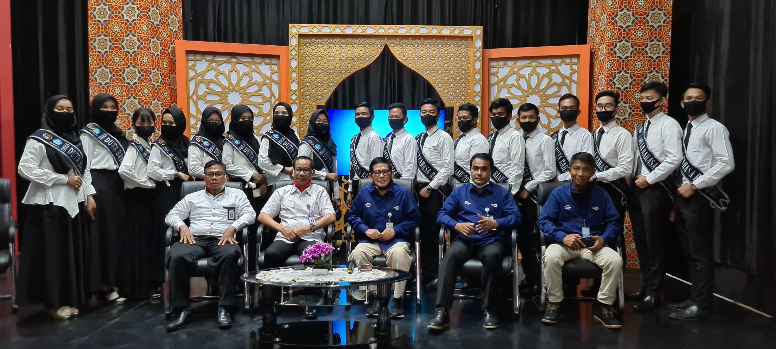 Finalis Duta Bahasa Riau berkunjung ke LPP TVRI Riau Kepri