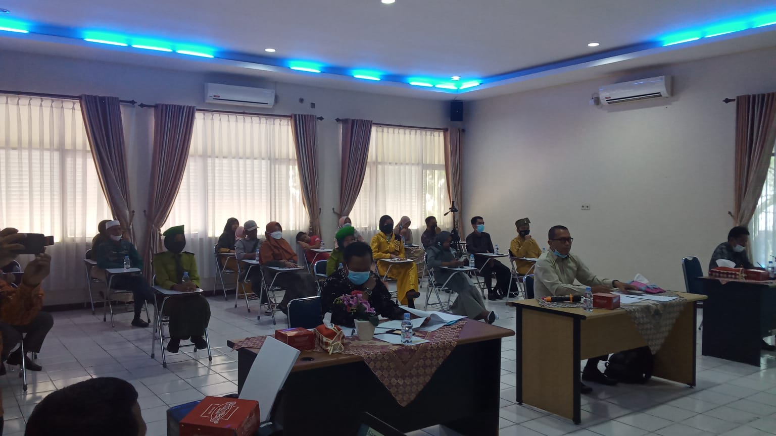 Dewan Juri Lomba Pidato Berbahasa Indonesia Tingkat SMP Sederajat Se-Provinsi Riau Tahun 2021