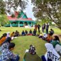 Pementasan Akhir Revitalisasi Sastra Lisan Pantun Bebalam Petalangan di Kabupaten Pelalawan-2