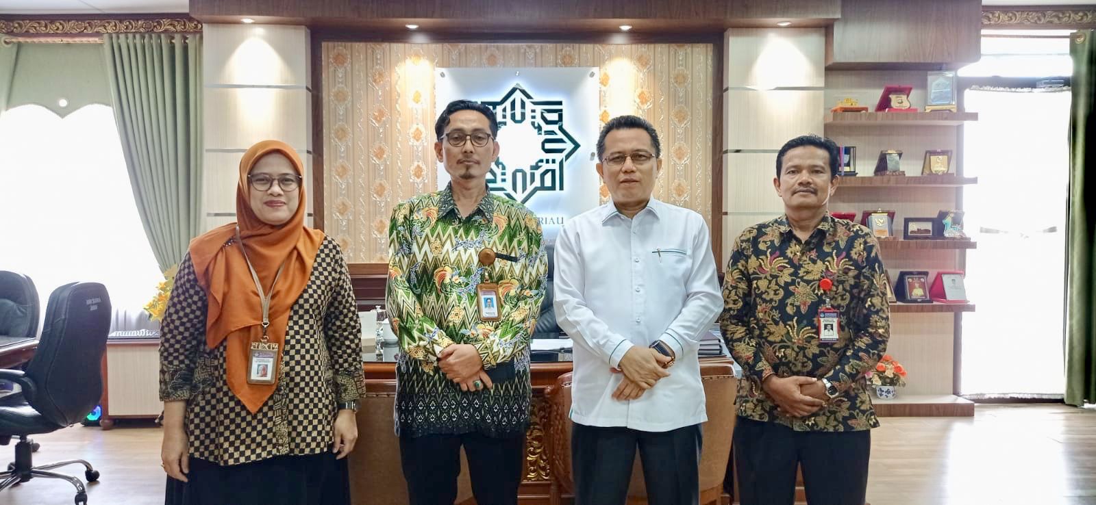 Audiensi Kepala Balai Bahasa Provinsi Riau ke Universitas Islam Negeri Sultan Syarif Kasim Riau