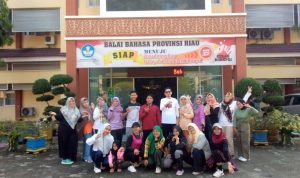 Rutinitas Kegiatan Pimpinan dan Staf Balai Bahasa Provinsi Riau Setiap Jumat Pagi